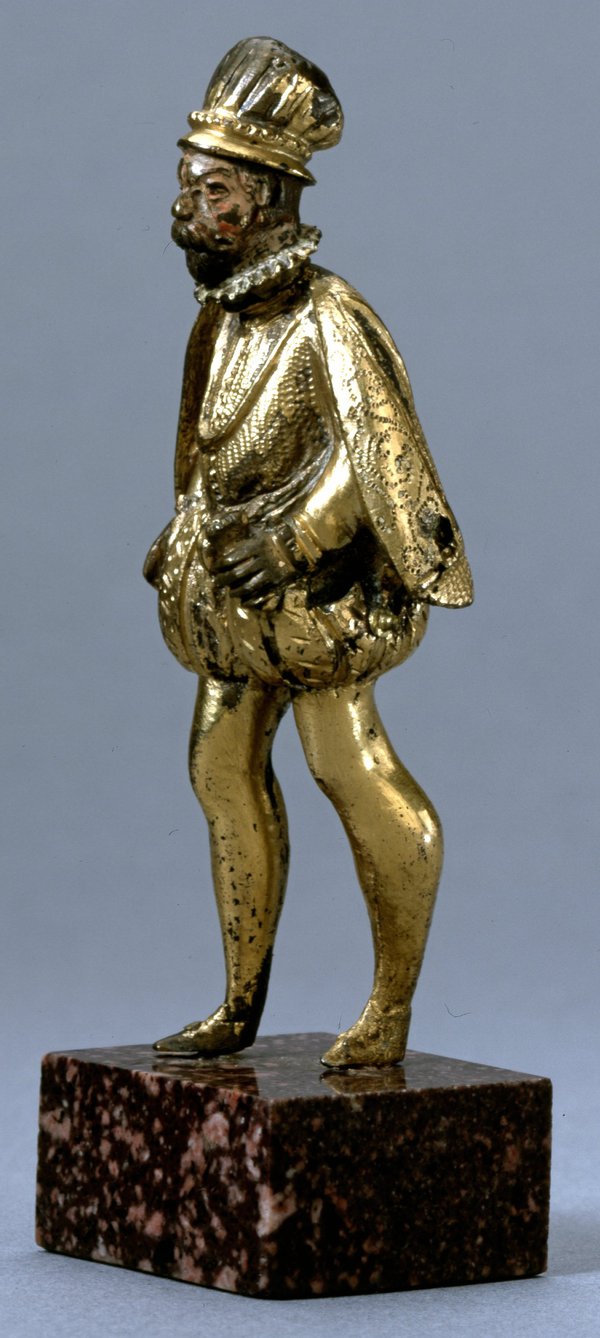 The figure donated to the BM by Rainer Zeitz Limited (Reg. 1983,0706.1)