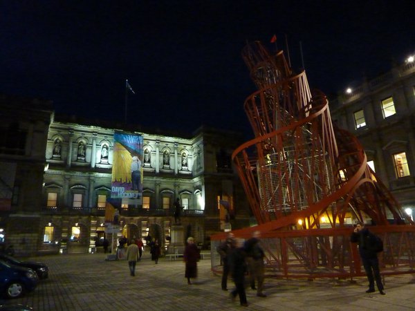 Burlington-House-courtyard-shrunk