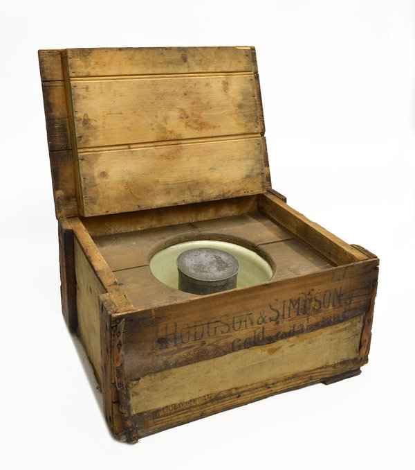 Icebox for testing the performance of marine chronometers. They were placed inside the cylindrical tin and surrounded by ice. Photo © Museum of the History of Science, Oxford