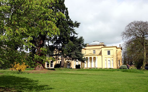 Upton Hall, headquarters of the BHI (Image: Andy Stephenson [CC BY-SA 2.0 (http://creativecommons.org/licenses/by-sa/2.0)], via Wikimedia Commons)