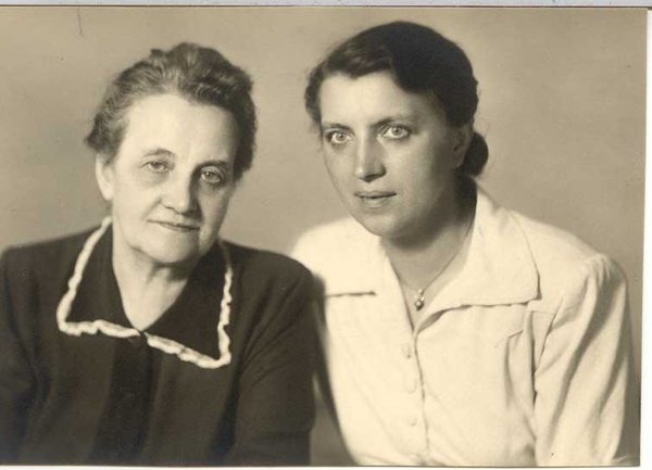 anna-and-ludmilla