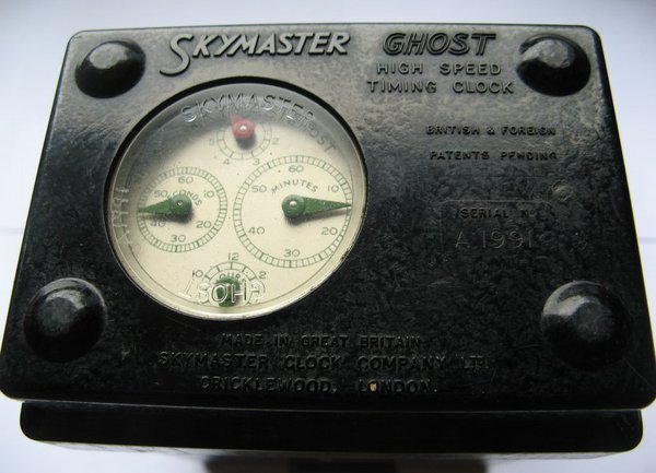 The Skymaster Ghost pigeon clock, c.1952