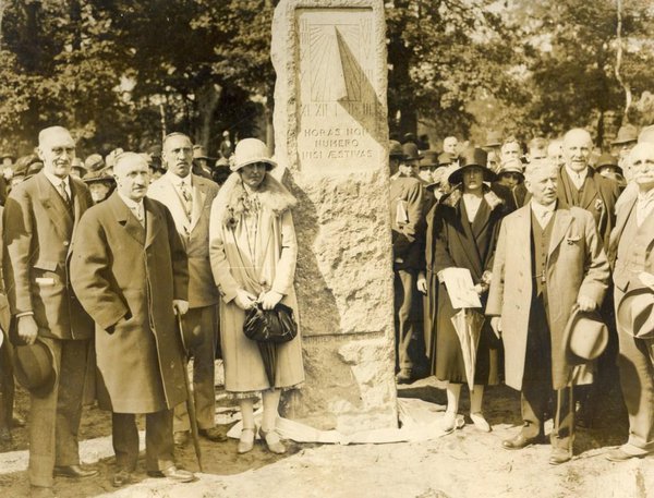 Unveiling the Willett memorial (George Willett)